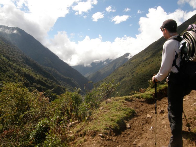 Saliendo de Totora la quebrada se amplia